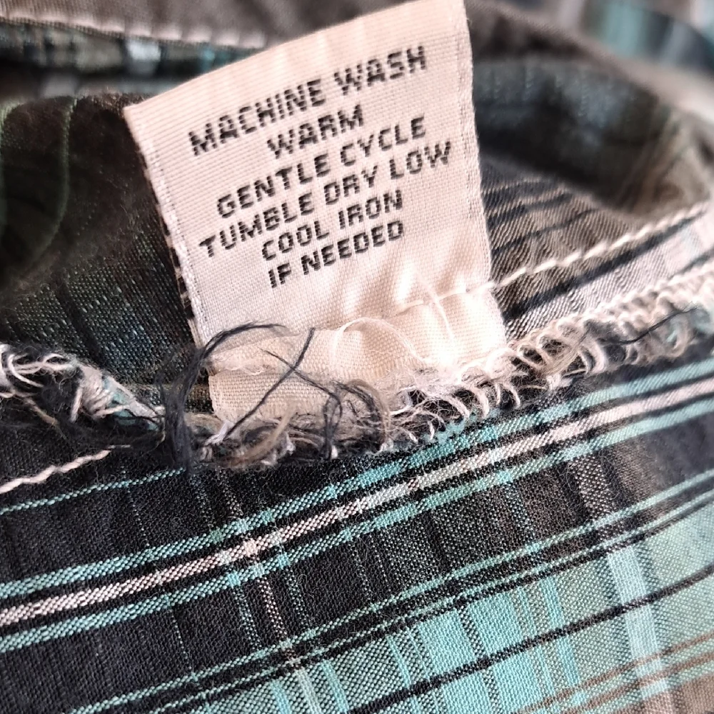 BKE Men's Teal and Black Plaid Button Down Shirt.  Size Large. - Picture 13 of 13